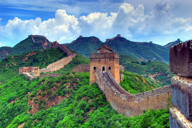 Великая Китайская Стена — самая известная достопримечательность в мире